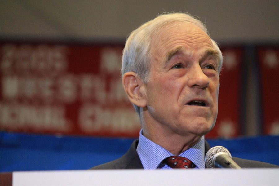 Ron Paul tackles audience questions