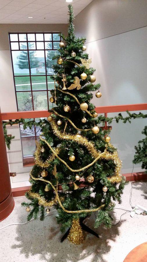 Student+organizations+to+compete+in+tree+decorating+contest