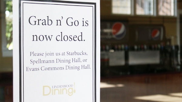 Grab & Go was a dining option at Lindenwood in Butler Hall that closed this fall. Inside students could purchase pizza, order lattes and more.Photo by Kyle Rainey 