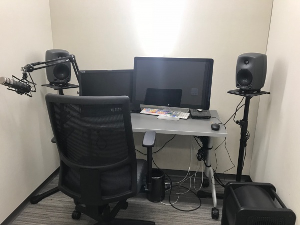 One of two editing rooms available for use at the Media Center, which is in Room 368 of the Library Academic Resources Center. <br> Photo by Megan Courtney 
