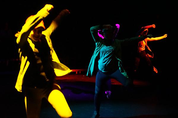 Students perform on Wednesday, Feb. 21 as part of the 2018 Winter Dance Concert in the Emerson Blackbox Theater. <br> Photo by Mitchell Kraus