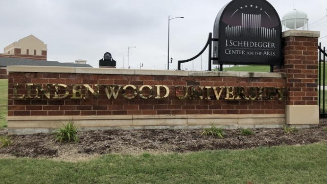 The Lindenwood sign outside the J. Scheidegger Center.   Photo by Taylor McDaniel.  