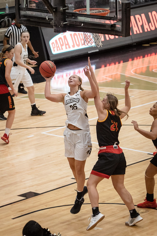 Women’s Basketball Overcomes Double Digit Deficit – Lindenlink