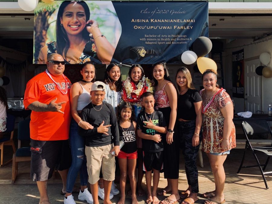 Senior+Aisina+Farley+%28center%29%2C+from+Oahu%2C+Hawaii%2C+was+the+first+to+graduate+from+college+in+her+family%2C+so+they+still+found+a+way+to+celebrate+her+achievement.