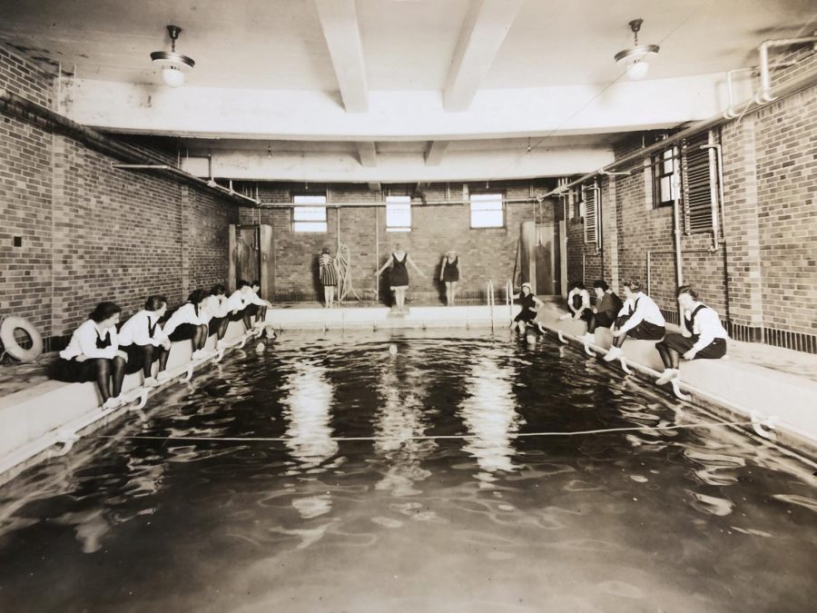 Students sitting around the pool in 1918. Picture provided by Lindenwood University.