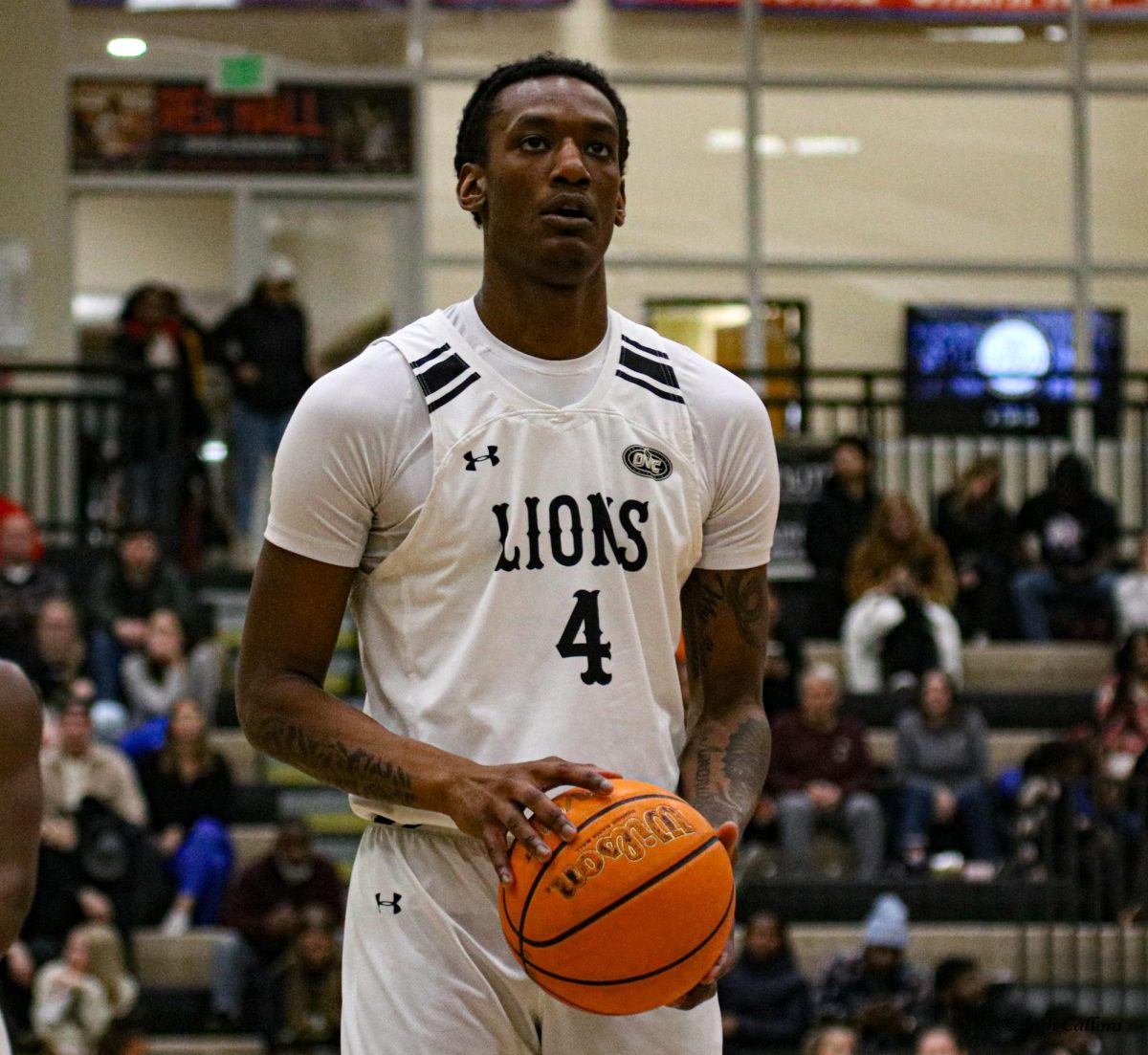 Jordan Wildy prepares to make a free throw attempt. 